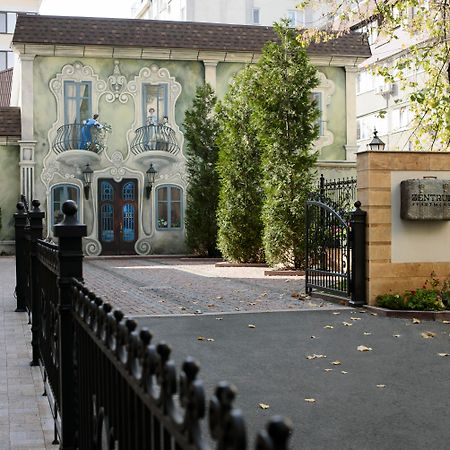 Zentrum Hotel Kisinyov Kültér fotó
