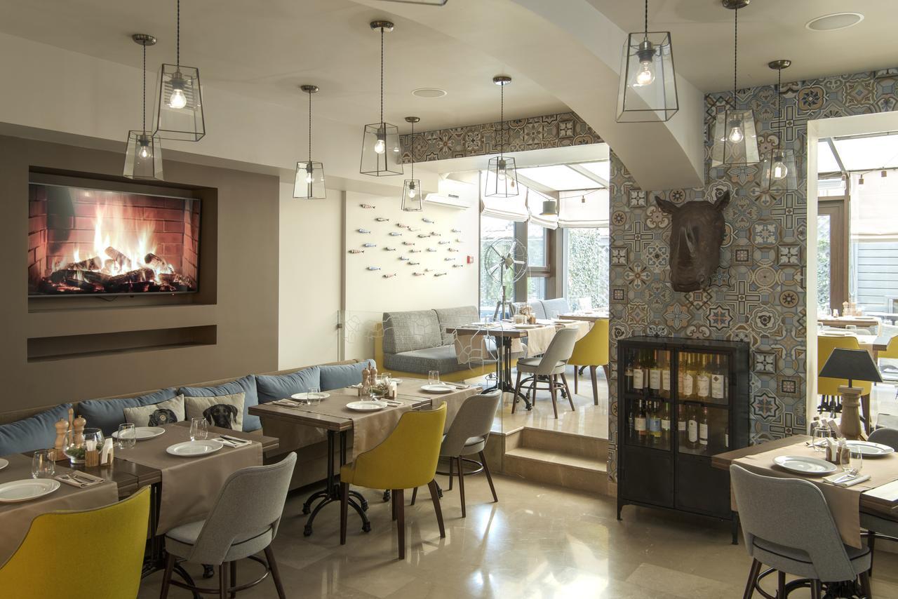 Zentrum Hotel Kisinyov Kültér fotó