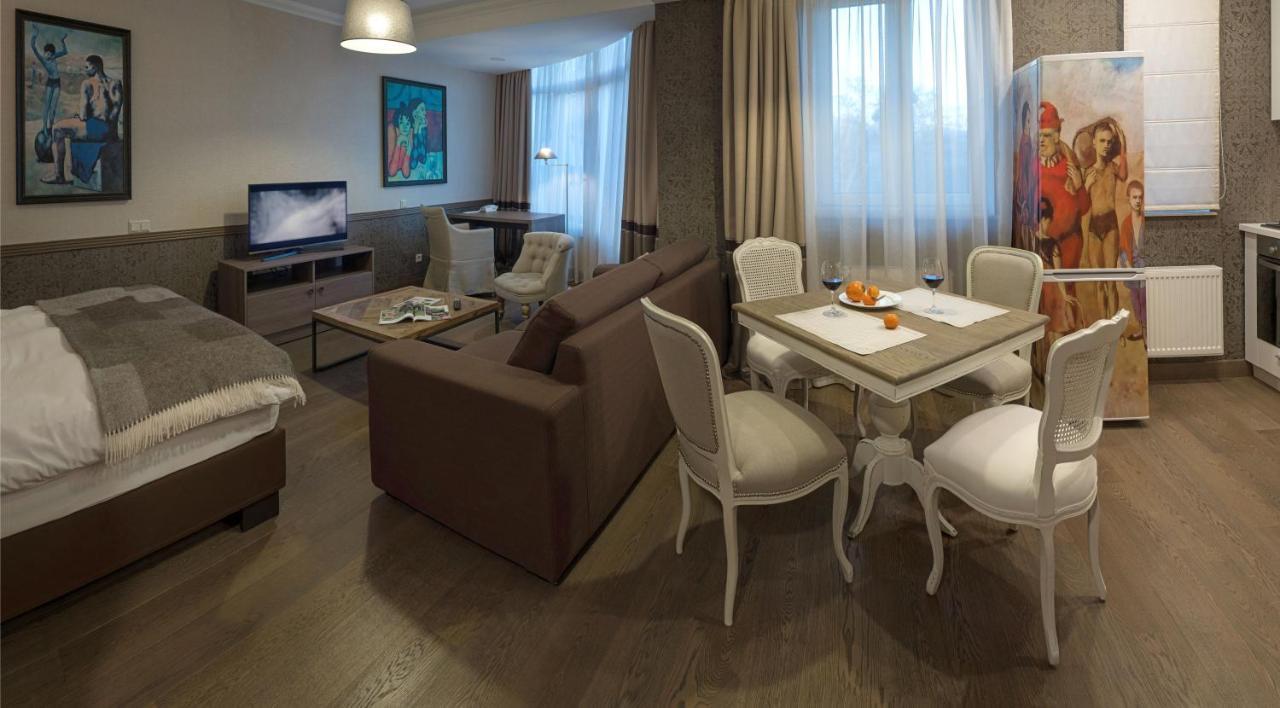 Zentrum Hotel Kisinyov Kültér fotó